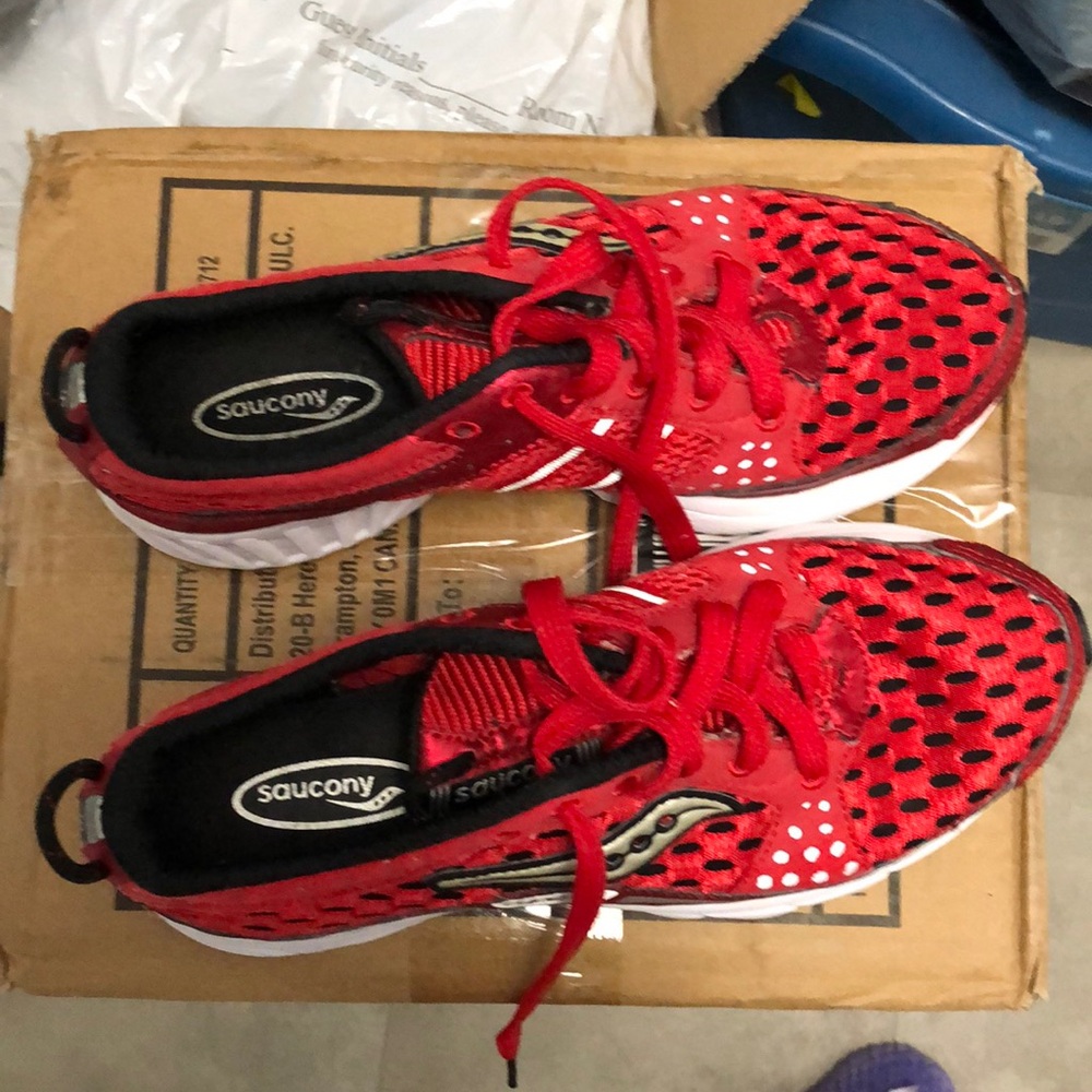 - Saucony Type A2 Runners